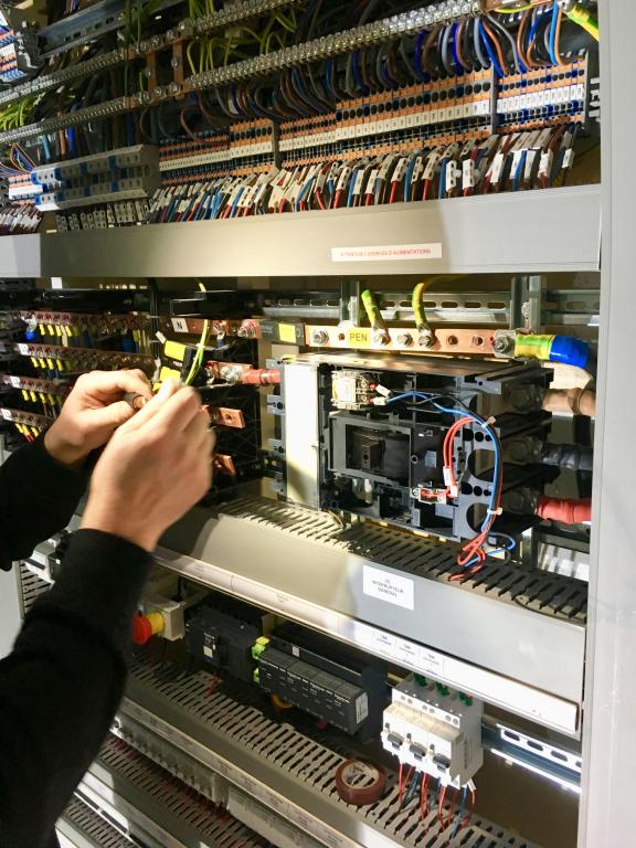 Remise en conformité électrique industrielle