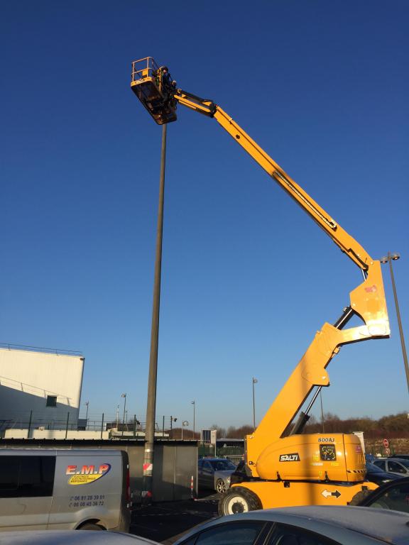 Travaux électriques en hauteur aéroport CDG