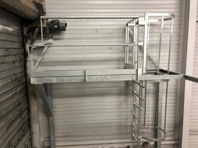 Fabrication passerelle technique Roissy CDG